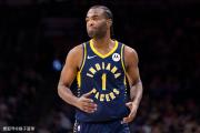 华体会官网-凯尔特人不敌湖人，TJ沃伦受困失准