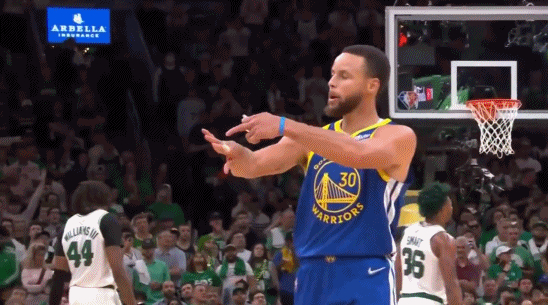 包含球场上的较量正酣,观众尽情欢呼的词条 包含球场上的较量正酣,观众尽情欢呼的词条