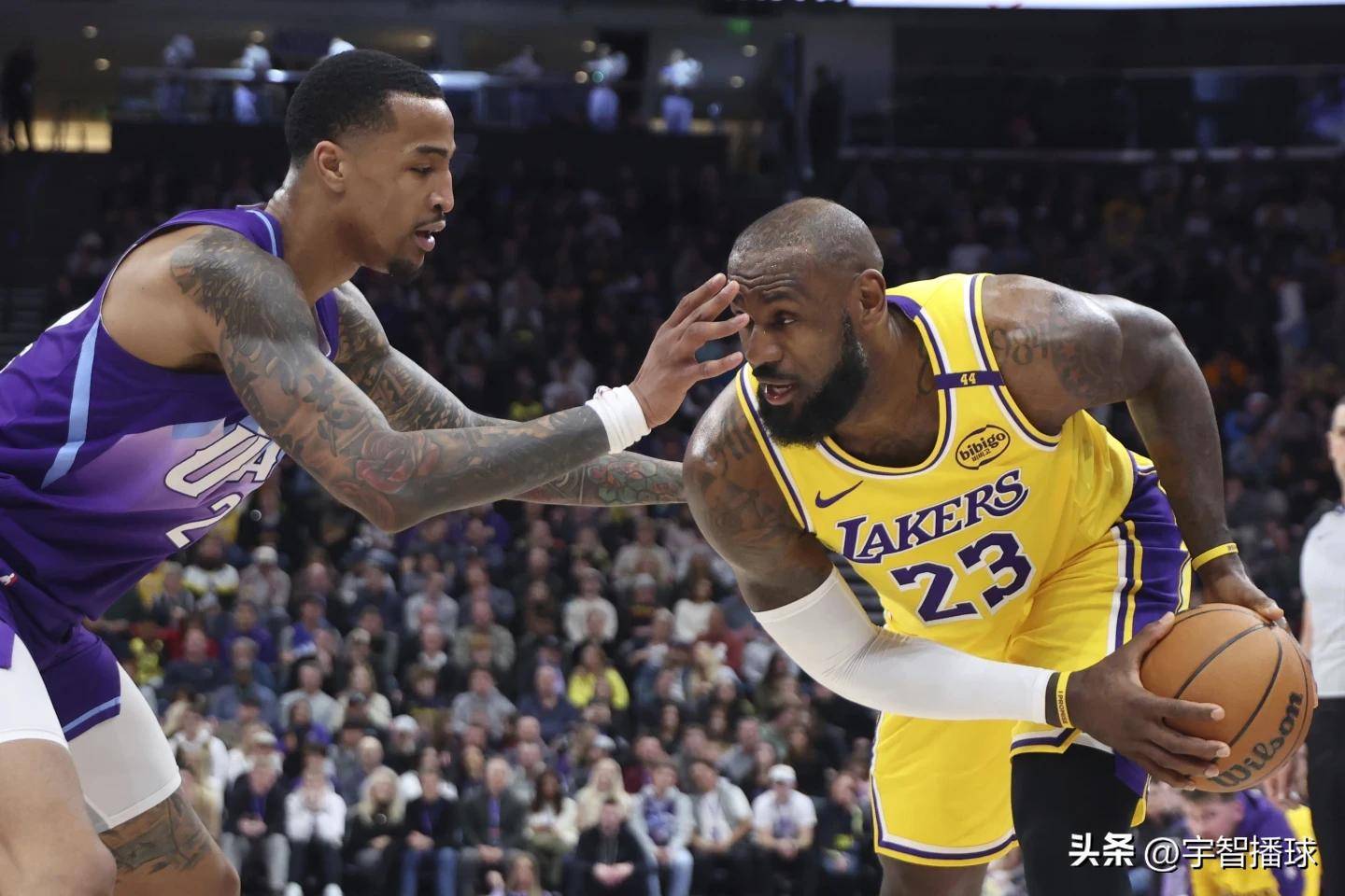 湖人不敌爵士，戴维斯分挥泪战败，球队低迷的简单介绍