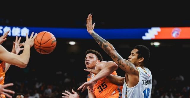 超级外援带领球队实现连胜三场