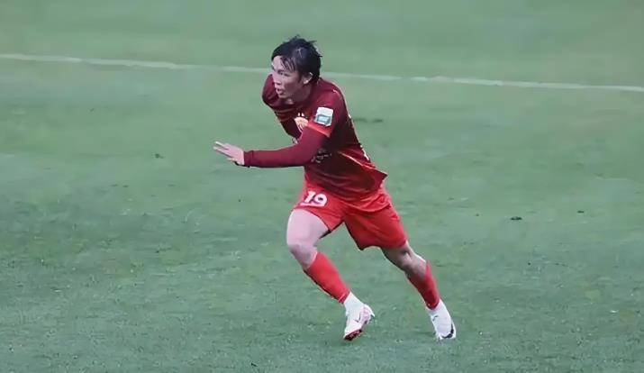 包含主力射手复出，球队攻势如虹的词条