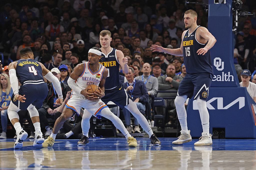 赫根集体爆发，客场擒亚历山大，畅行榜首的简单介绍