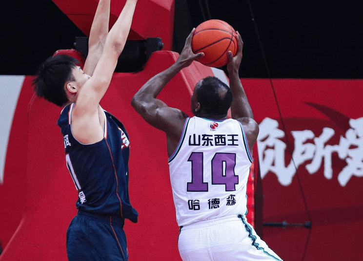 山东擎旗卫冕，球队成绩不尽人意