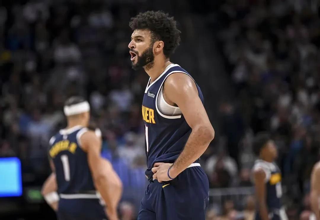 关于掘金后卫突破自我，成为关键得分手的信息