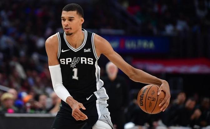 步行者不敌马刺遭遇败北