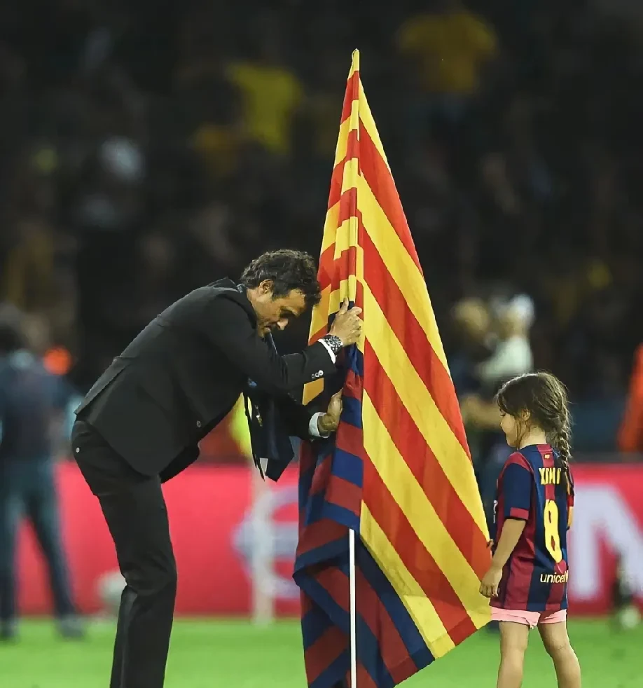 法国足球冠军巴黎圣日耳曼签下国米射手伊卡尔迪的简单介绍 法国足球冠军巴黎圣日耳曼签下国米射手伊卡尔迪的简单介绍