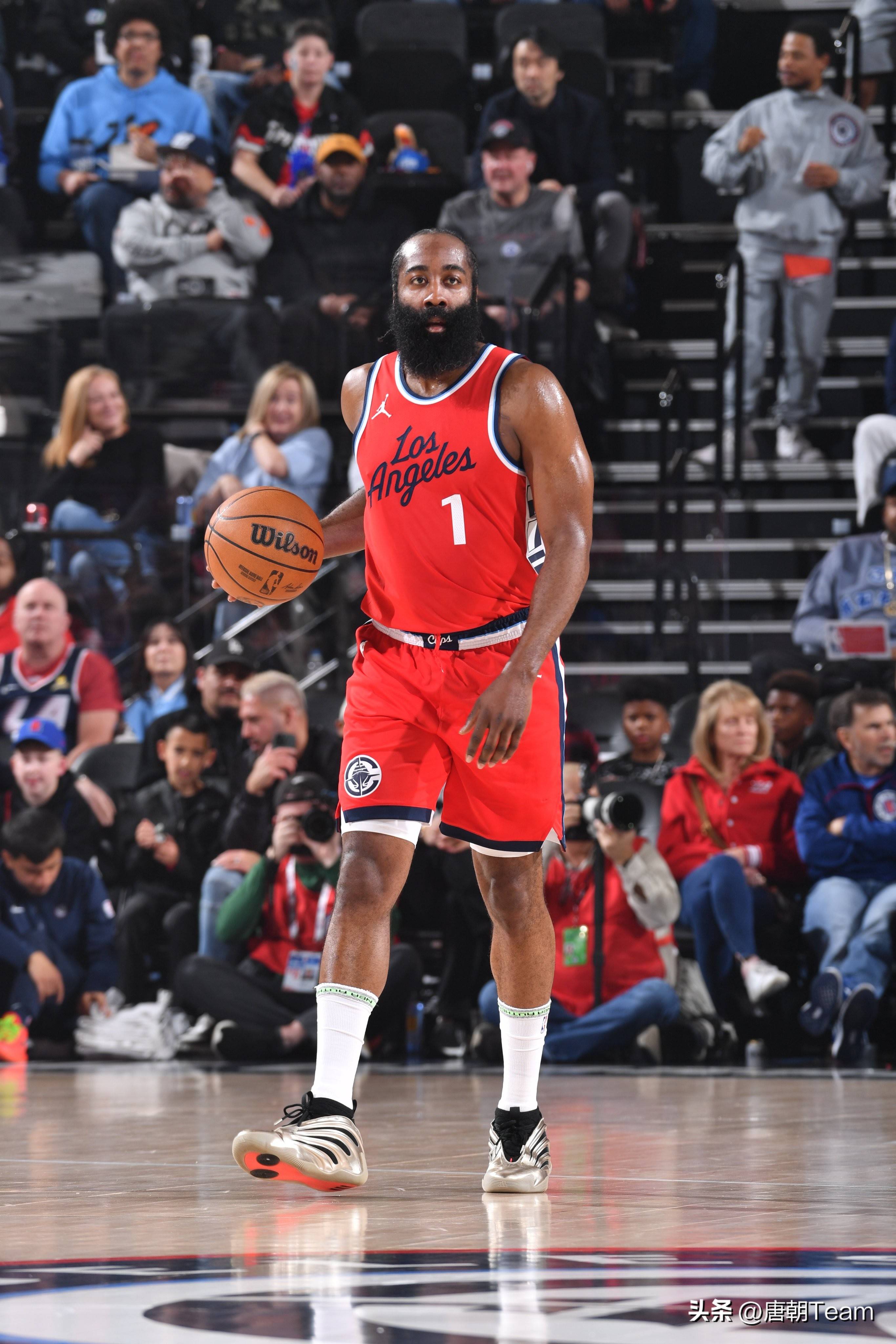 快船击败雄鹿，豪取四连胜